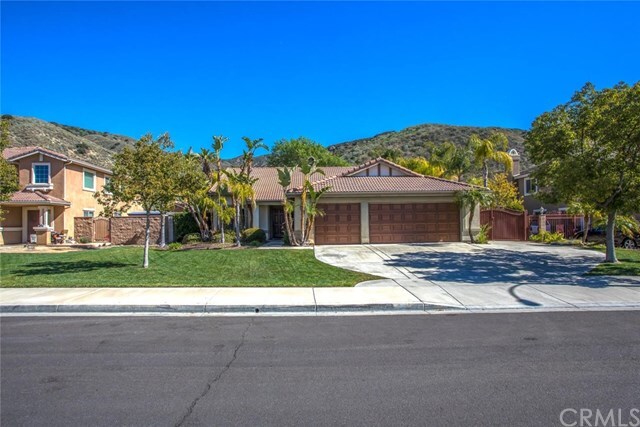 Property Photo: 7789 La Cresta Street CA 92346