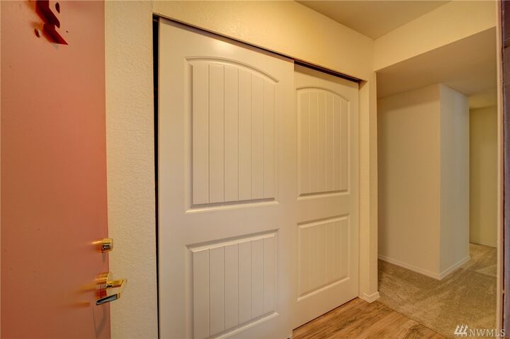 Property Photo: 14012 Juanita Dr NE A4 WA 98034