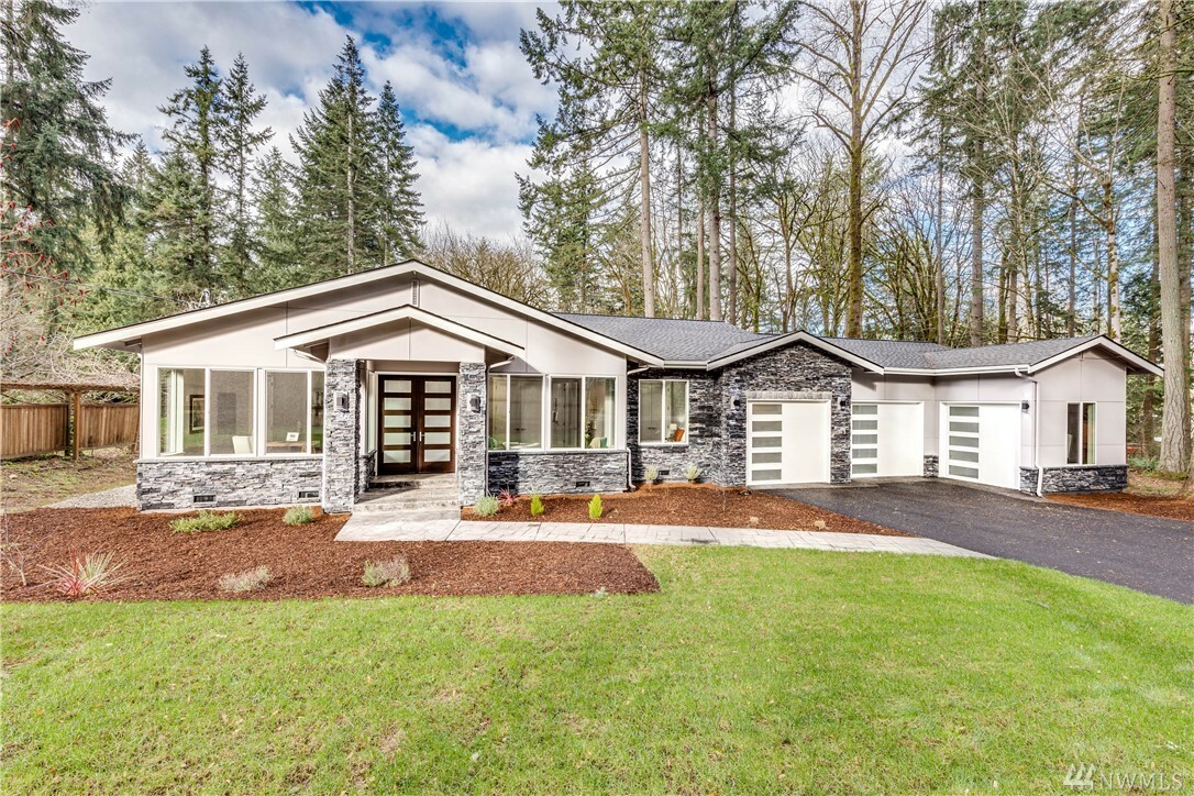 Property Photo:  16608 NE 172nd Place  WA 98072 