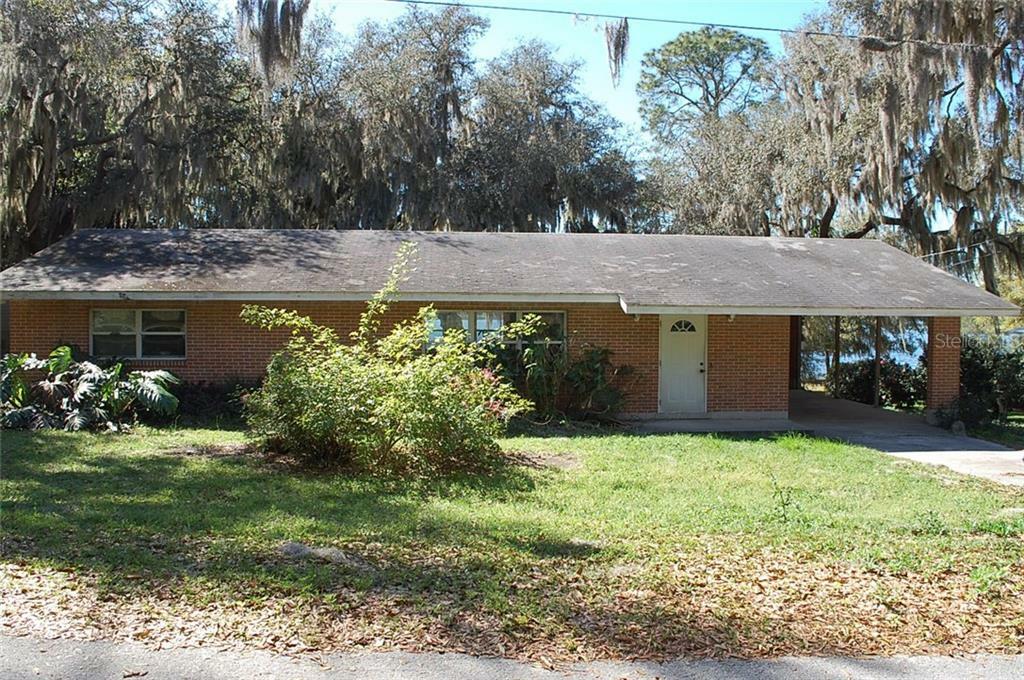 Property Photo:  41525 Silver Drive  FL 32784 