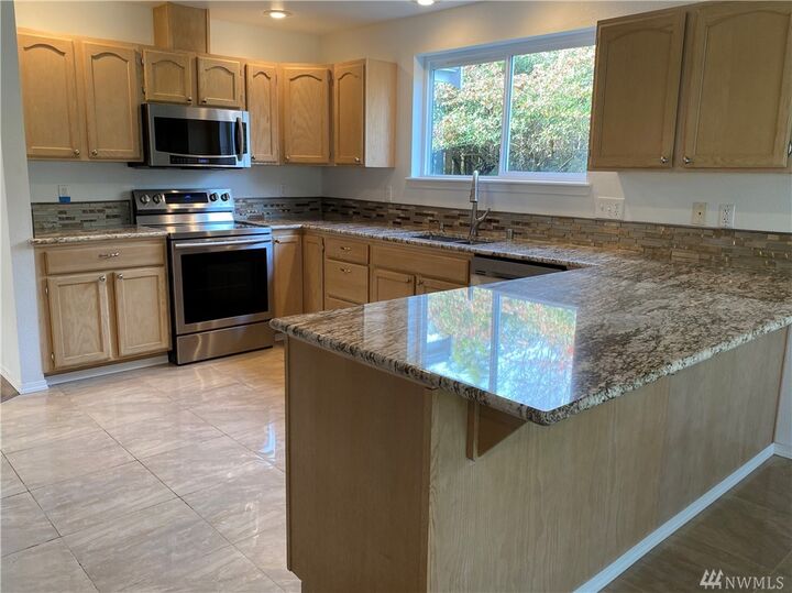 Property Photo: 1020 Dundee Drive WA 98537