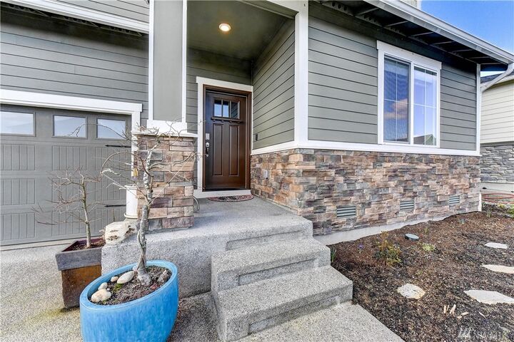Property Photo:  2224 97th Av Ct E  WA 98371 