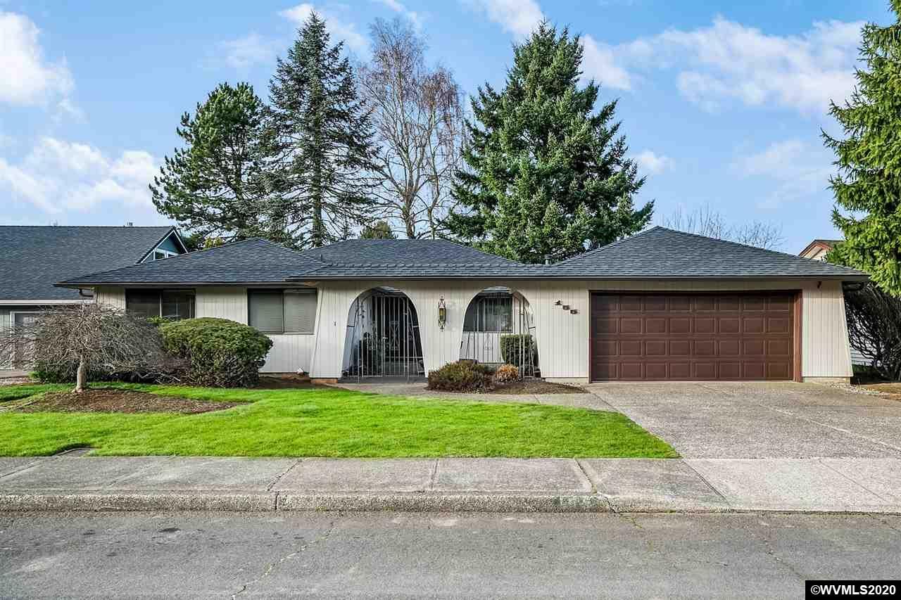 Property Photo: 155 Kanuku Ct SE OR 97306