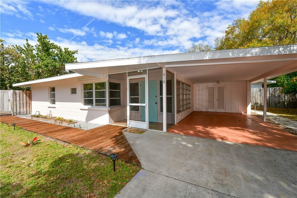 Property Photo:  618 Marlin Drive  FL 34234 