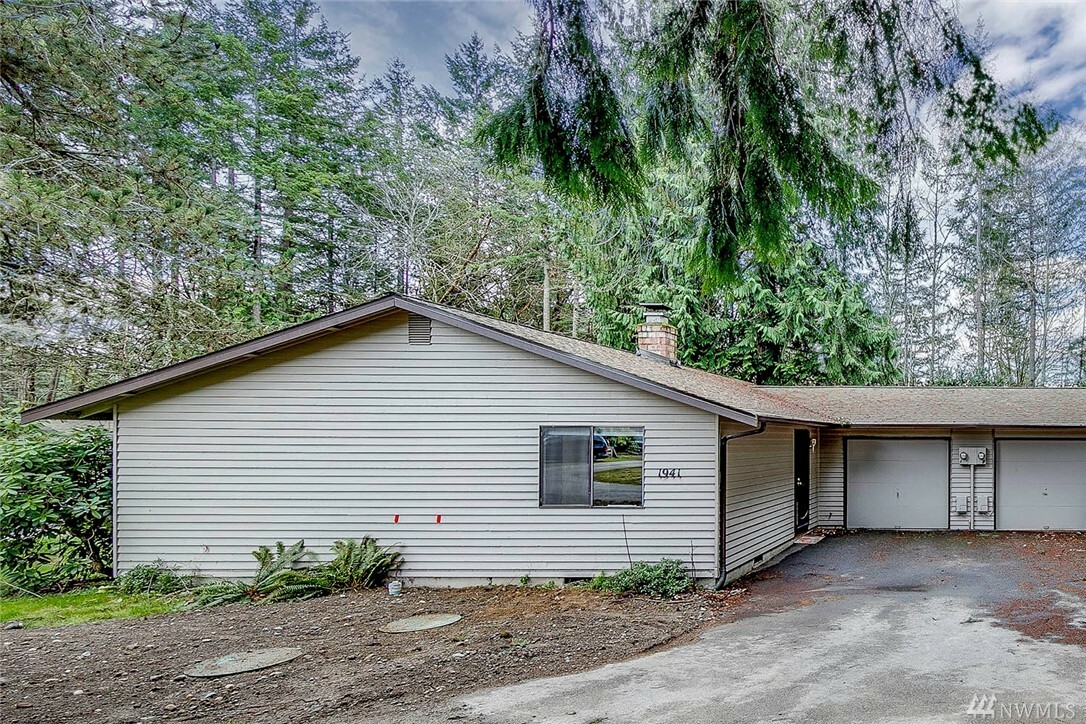 Property Photo:  1941 NE Paulson Rd  WA 98370 