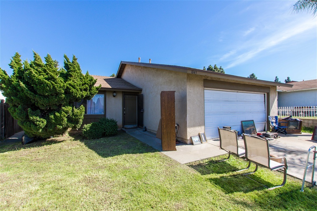 Property Photo:  1043 Raedel Dr  CA 92154 