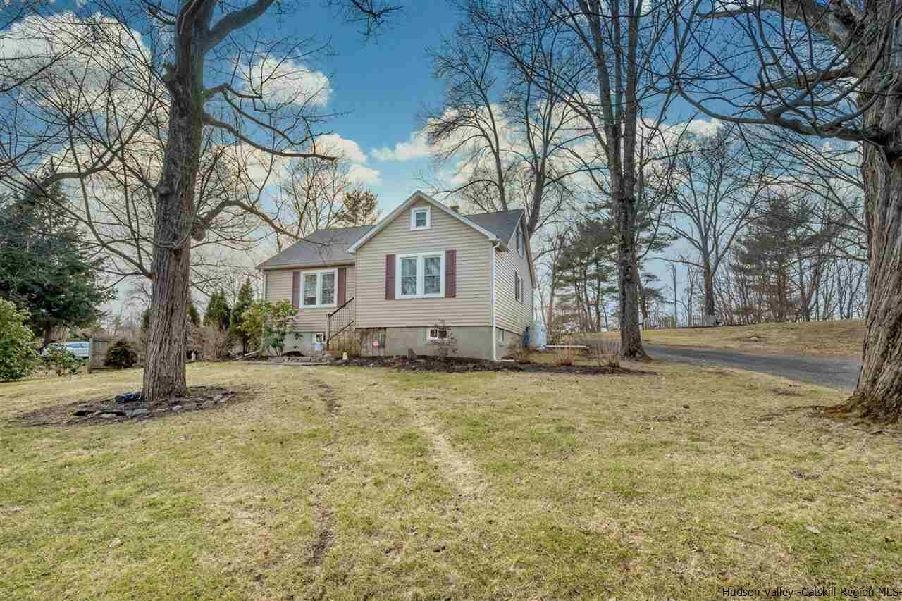 Property Photo:  190 North  NY 12477 