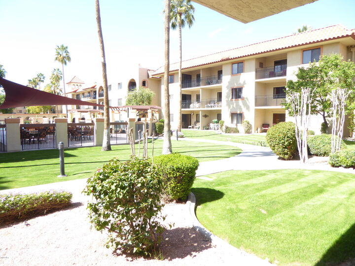 Property Photo:  10330 W Thunderbird Boulevard  AZ 85351 
