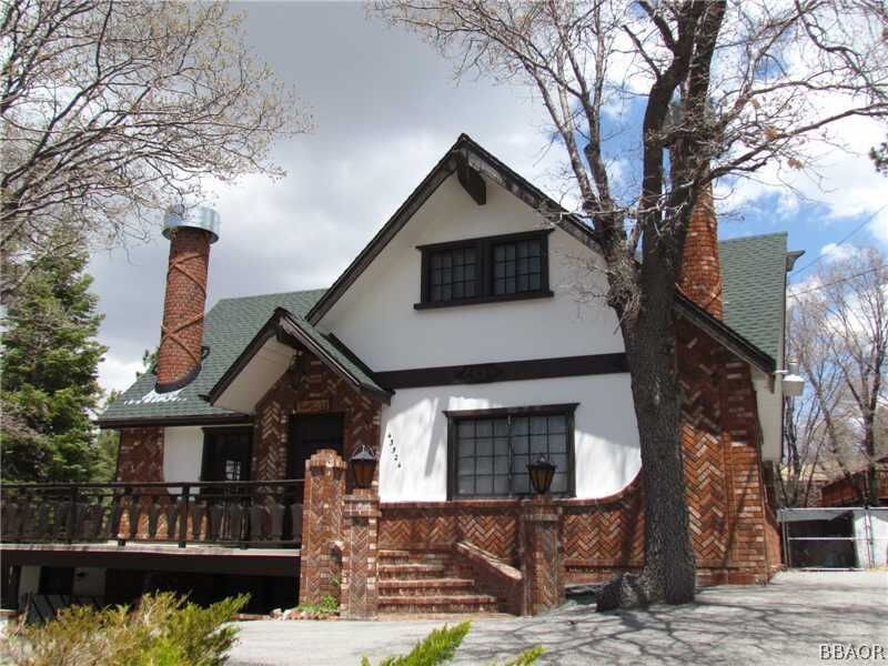 Property Photo: 43524 San Pasqual CA 92315