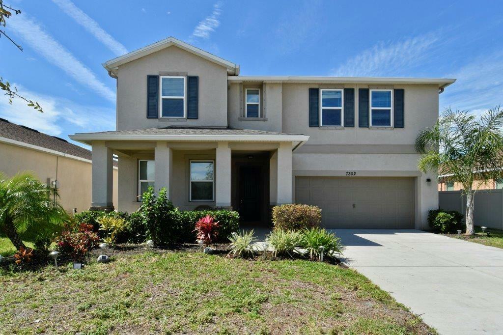 Property Photo:  7302 Somerset Pond Drive  FL 33573 