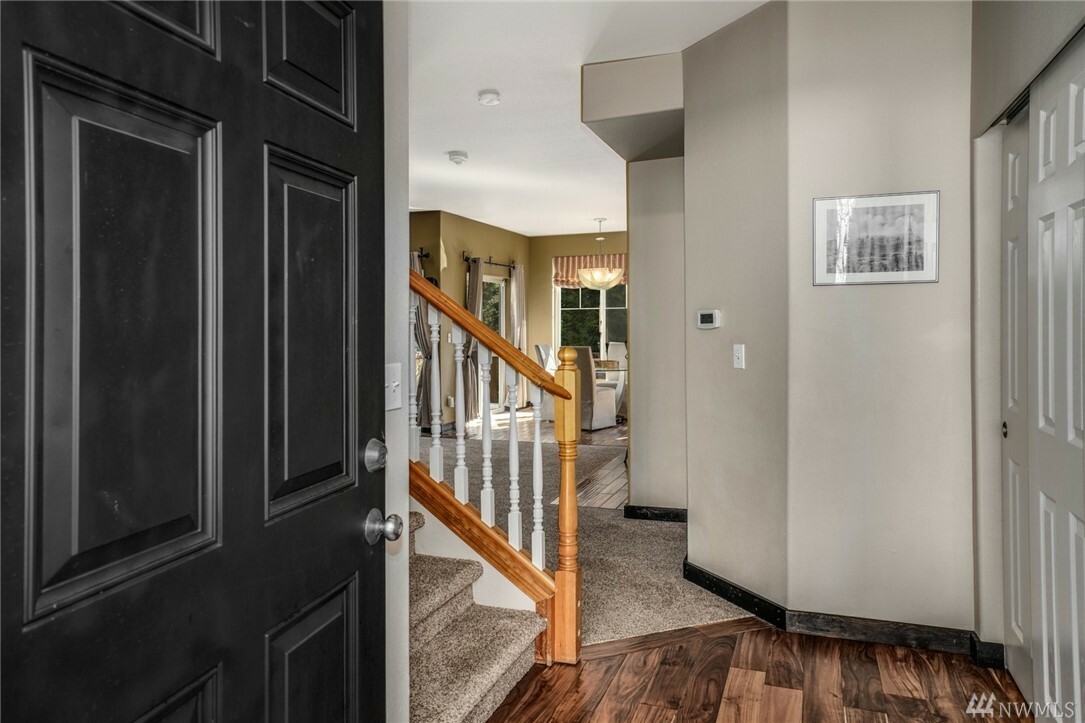 Property Photo: 11417 SE 171st St WA 98055