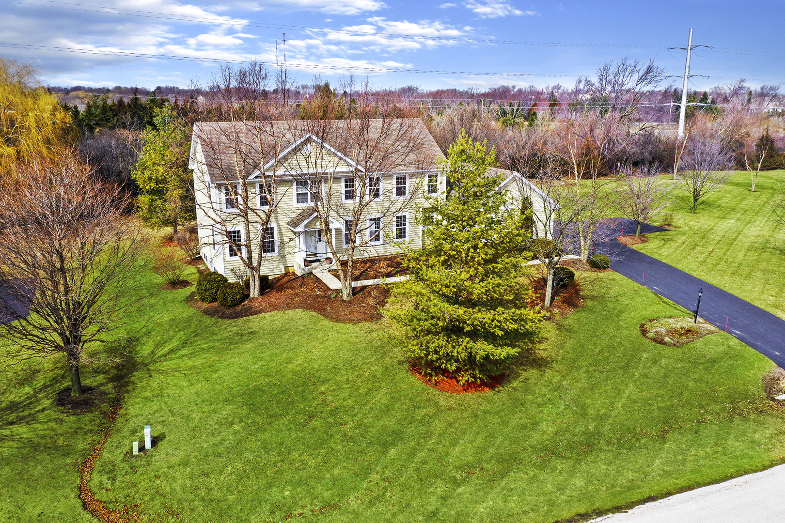 Property Photo: 35 Squire Road IL 60047