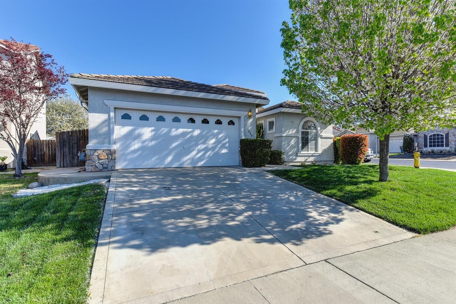 Property Photo: 1453 Redwood CA 95765