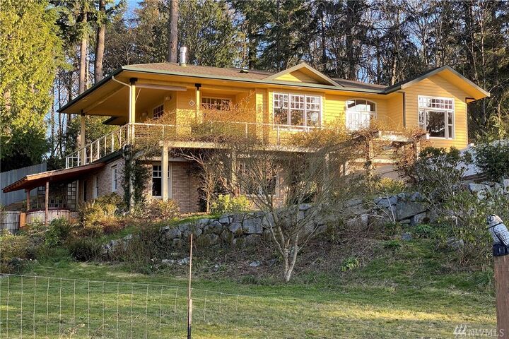 12912 SW 166th Street  Vashon WA 98070 photo