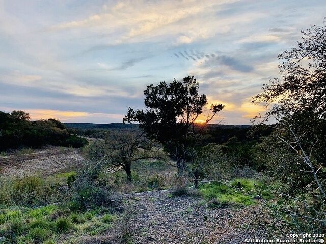 Property Photo: 5921 Verden Ridge TX 78132