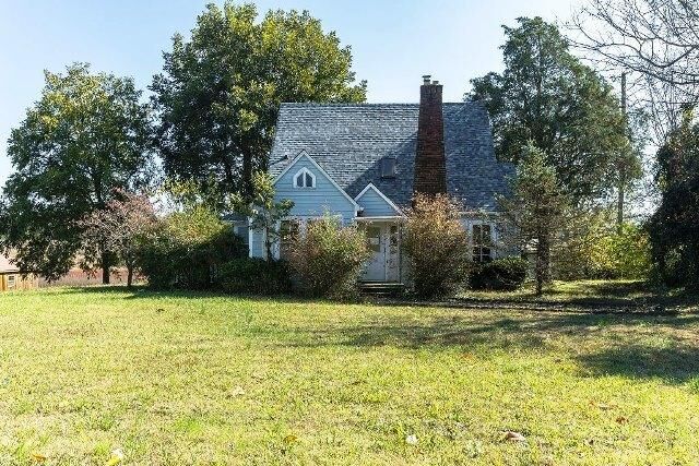 Property Photo:  3926 US Highway 411 S  TN 37801