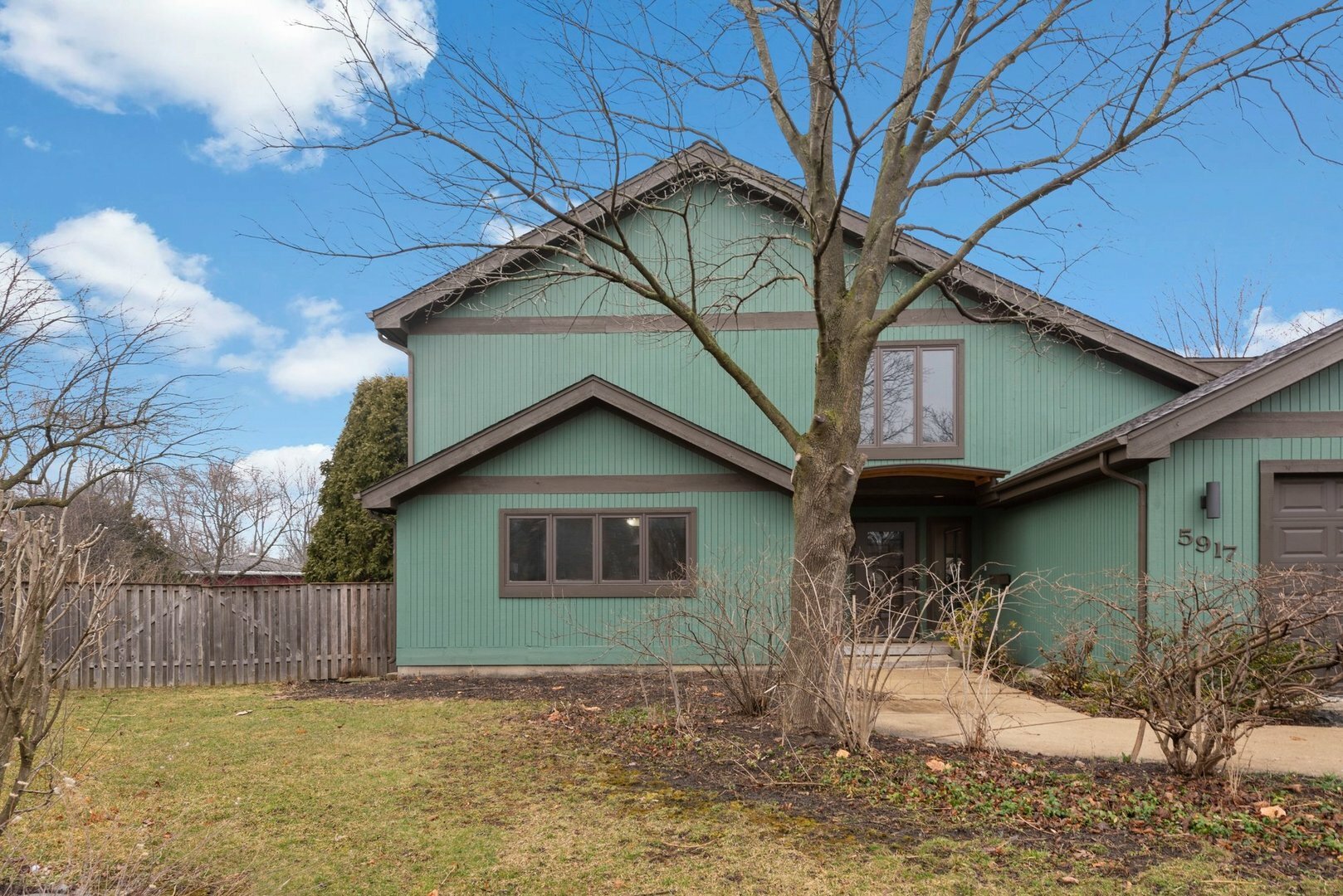 Property Photo:  5917 Lyman Avenue  IL 60516 