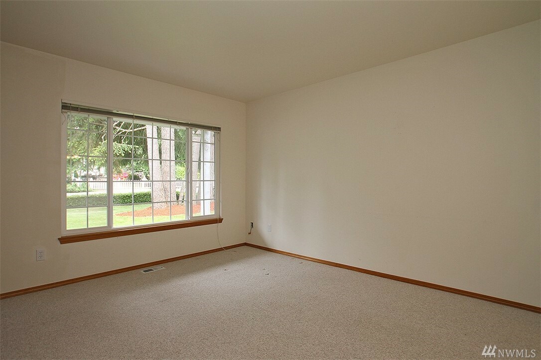 Property Photo:  21310 NE 60th Place  WA 98053 