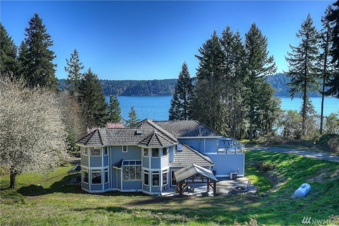 Property Photo:  12412 3rd Av Ct NW  WA 98332 