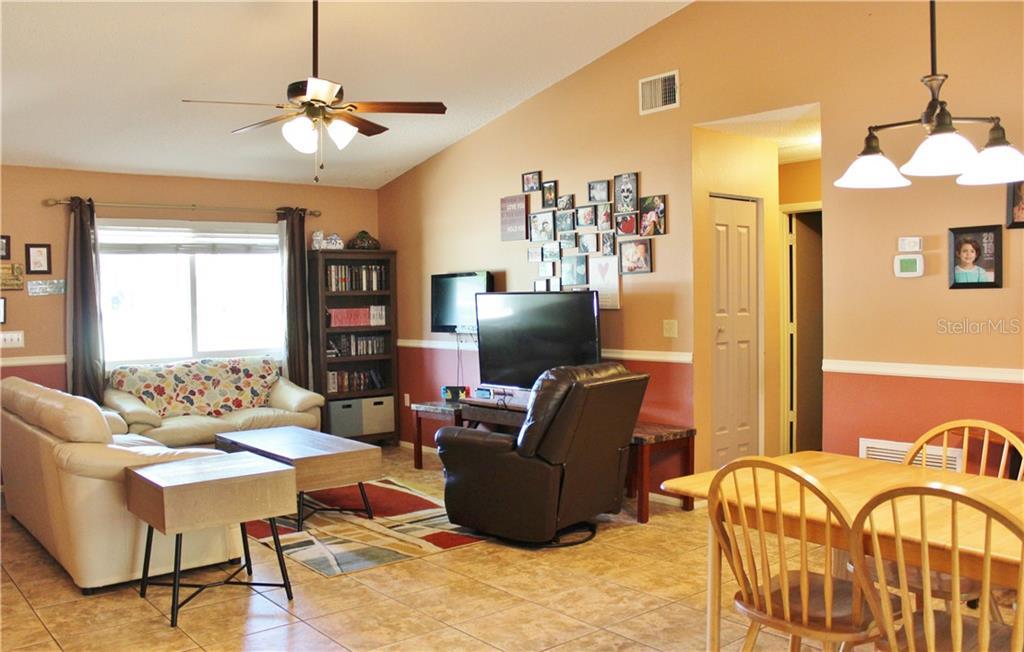 Property Photo: 2892 Crane Avenue FL 34286