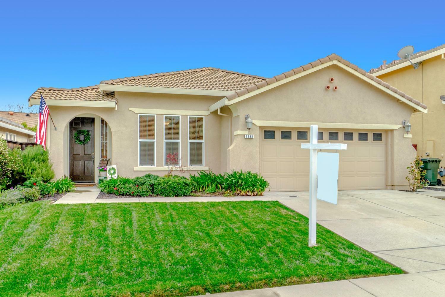 Property Photo:  1435 Rawlings Lane  CA 95648 