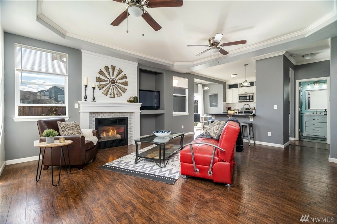 Property Photo: 610 Burnett Ct NW WA 98360