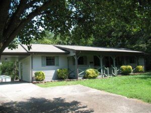 Property Photo:  409 Lynn Drive  TN 37804
