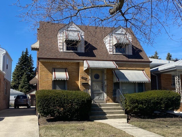 Property Photo: 3218 North Oketo Avenue IL 60634