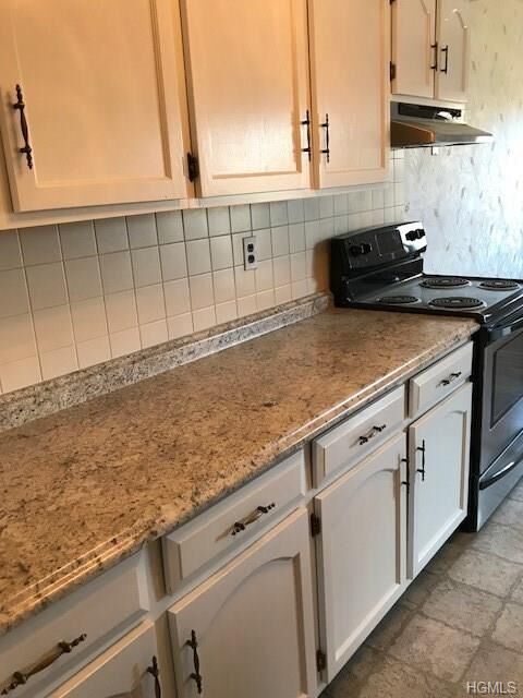 Property Photo:  5 Germonds 7  NY 10954 
