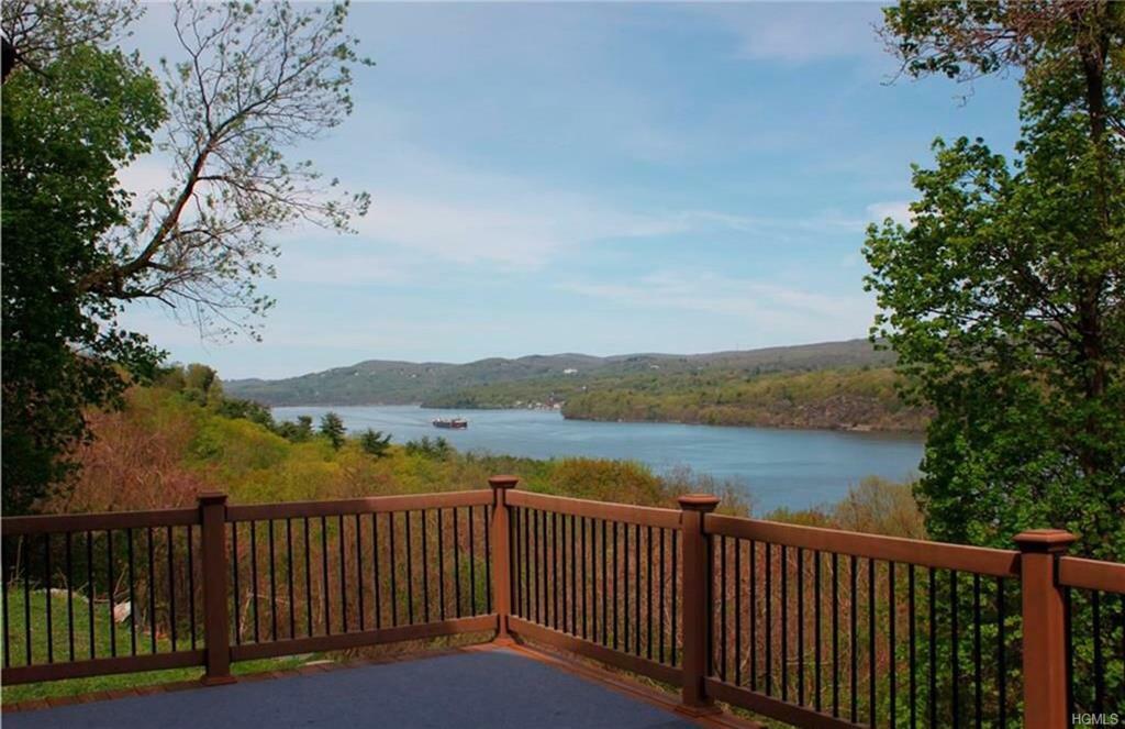 Property Photo:  62 Ondaora Parkway  NY 10928 