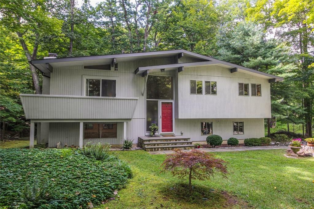 Property Photo:  32 Yerkes Road  NY 10560 