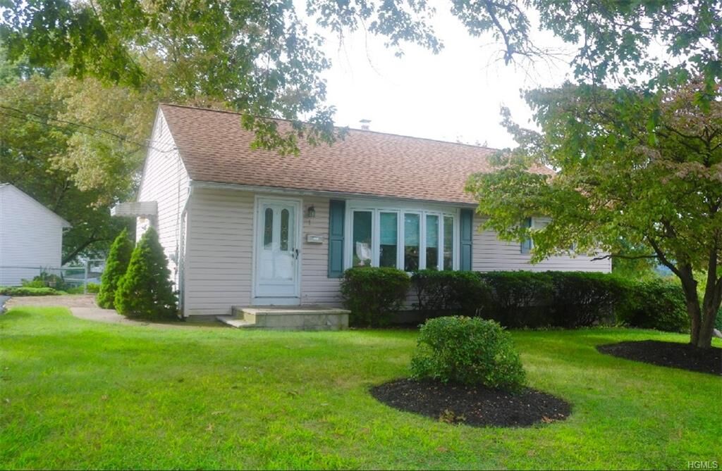 Property Photo:  1 Sycamore Street  NY 10923 