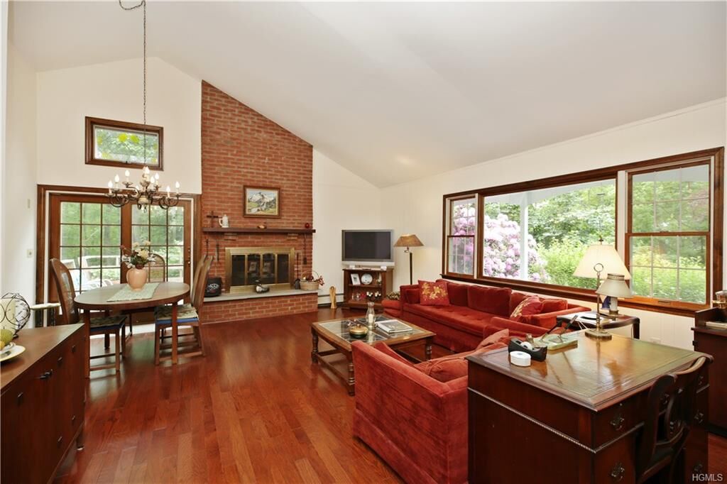 Property Photo: 49 Mountain Laurel Ridge NY 10524