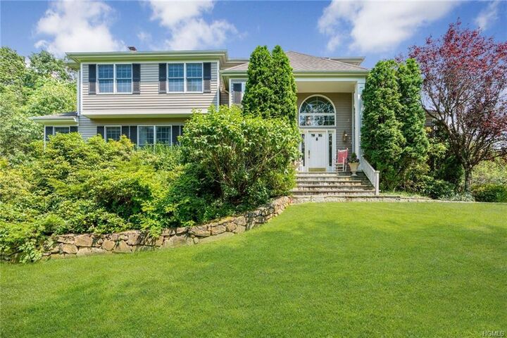 1 Nicols Court  Harrison NY 10604 photo