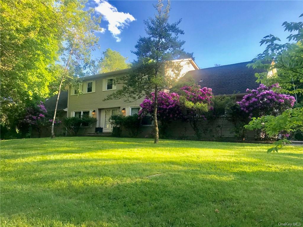 Property Photo:  41 Edgewood Drive  NY 10917 