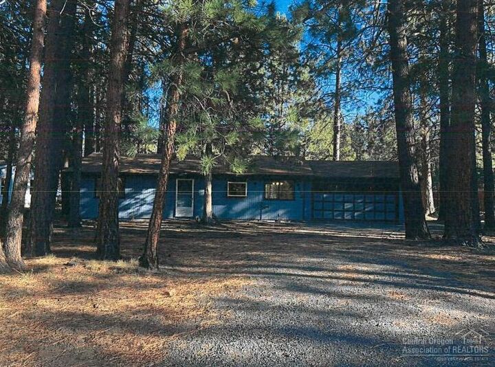 60072 Cinder Butte Road  Bend OR 97702 photo