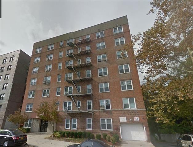 585 McLean Avenue 4D  Yonkers NY 10705 photo