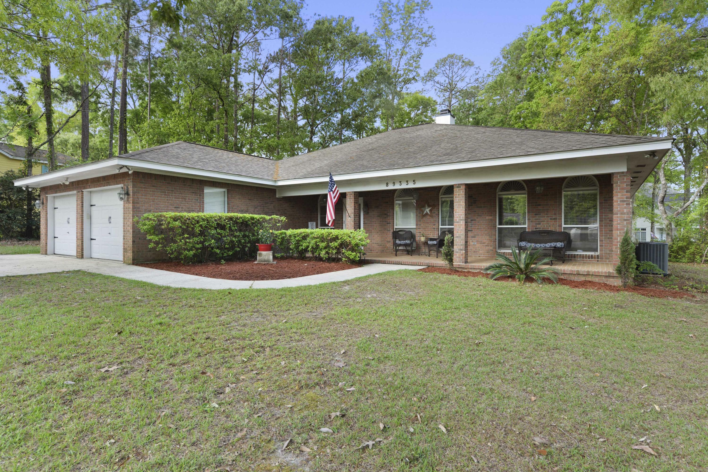 Property Photo: 89335 E Diamondhead Drive MS 39525