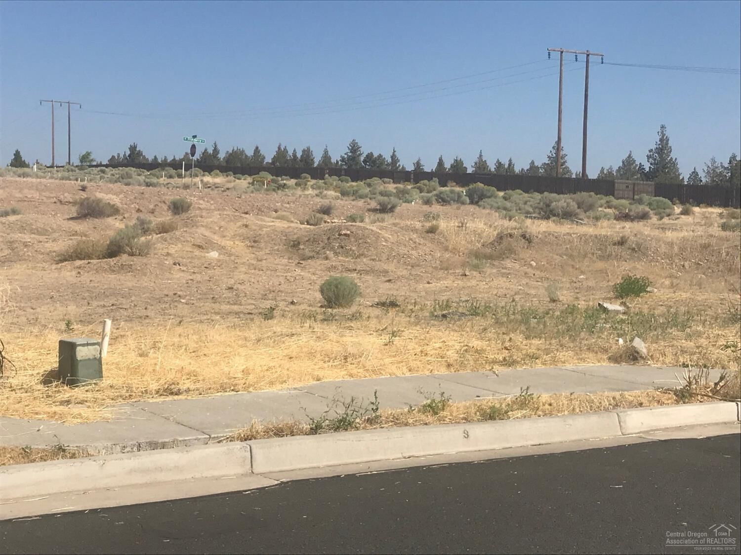 Property Photo:  154 SE Maliah Avenue  OR 97741 