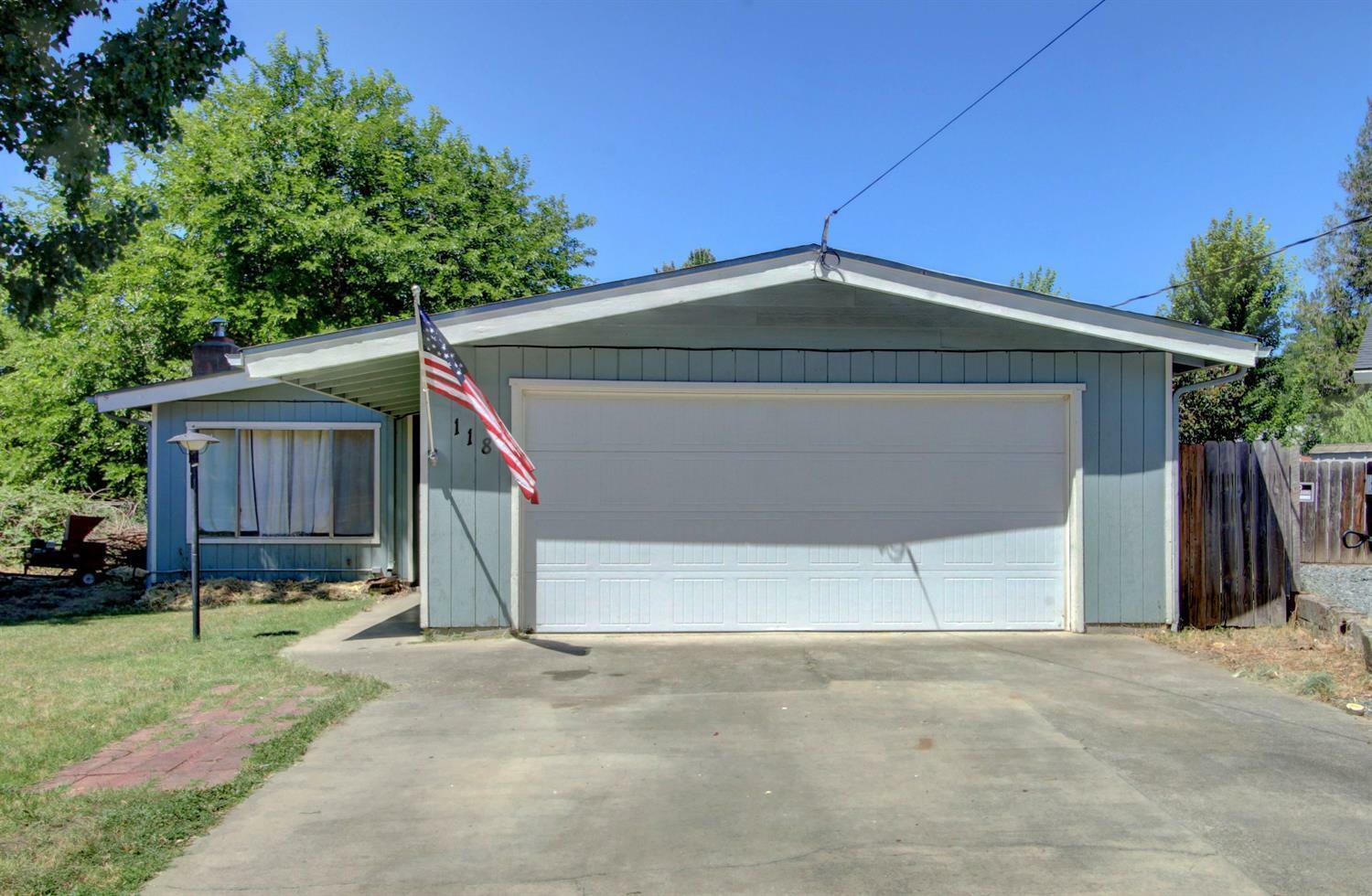 Property Photo:  118 SW Diane Drive  OR 97526 