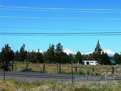 Property Photo:  4300 SW Quartz Avenue  OR 97756 