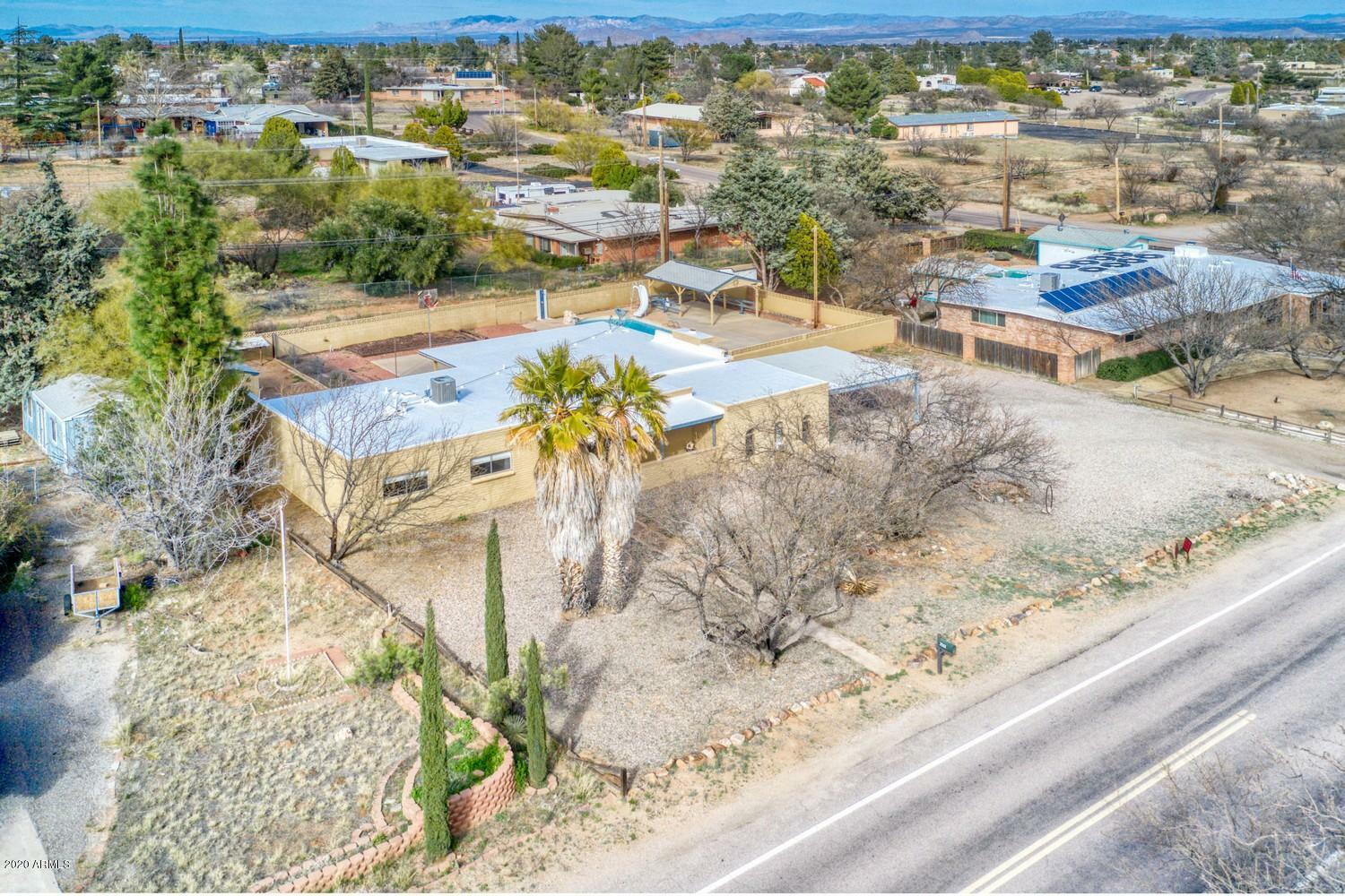 Property Photo:  2533 Golf Links Road  AZ 85635 