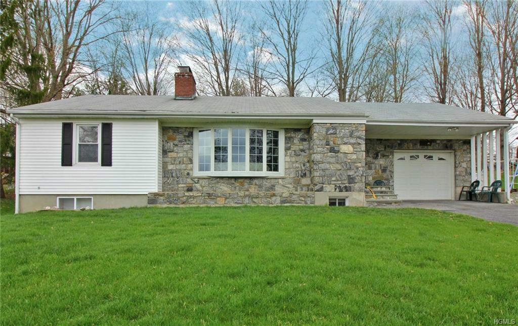 Property Photo:  4 Fairview Road  NY 10541 