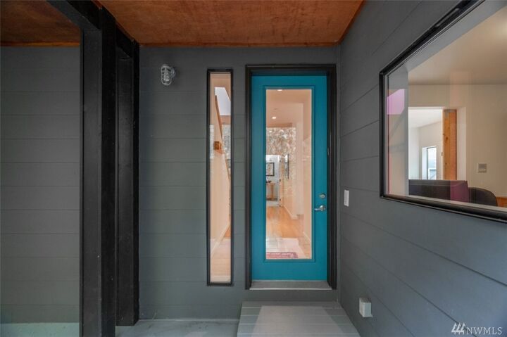 Property Photo: 11664 Seola Beach Drive SW WA 98146