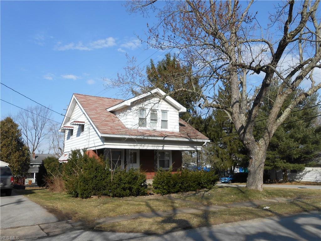 Property Photo:  1617 Clermont Avenue NE  OH 44483 