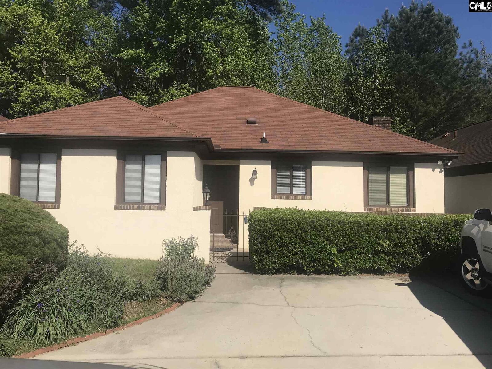Property Photo:  400 Willow Winds  SC 29210-4460 