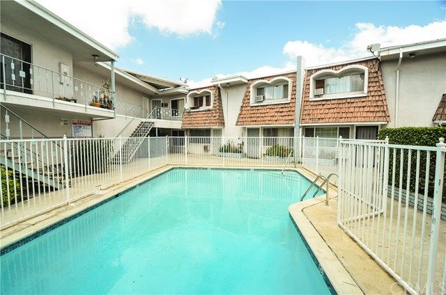 Property Photo:  2025 Las Vegas Avenue 3  CA 91767 