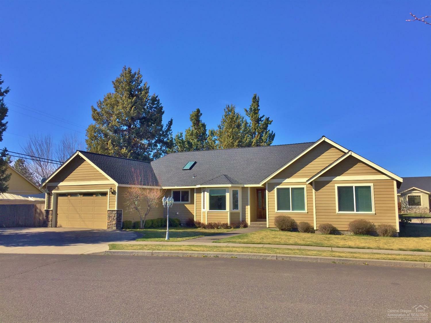 Property Photo:  20828 Cassin Drive  OR 97701 