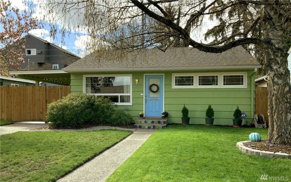 Property Photo:  9305 31st Ave SW  WA 98126 