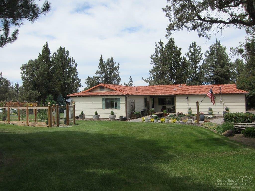 Property Photo:  3911 NW Rimrock Lane 4  OR 97756 